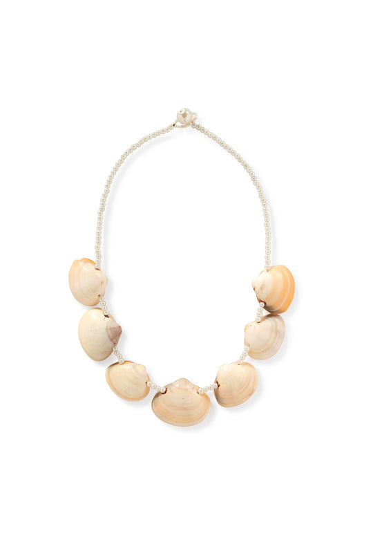 Me Gusta Tu - Shell Pearl Necklace
