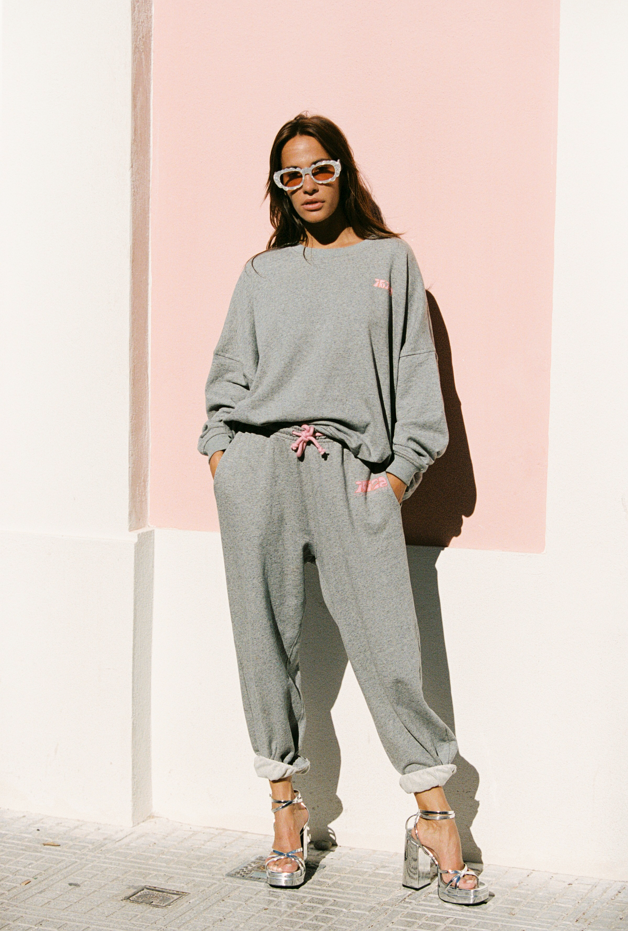 Daydream - Pants Grey - Taar Willoughby